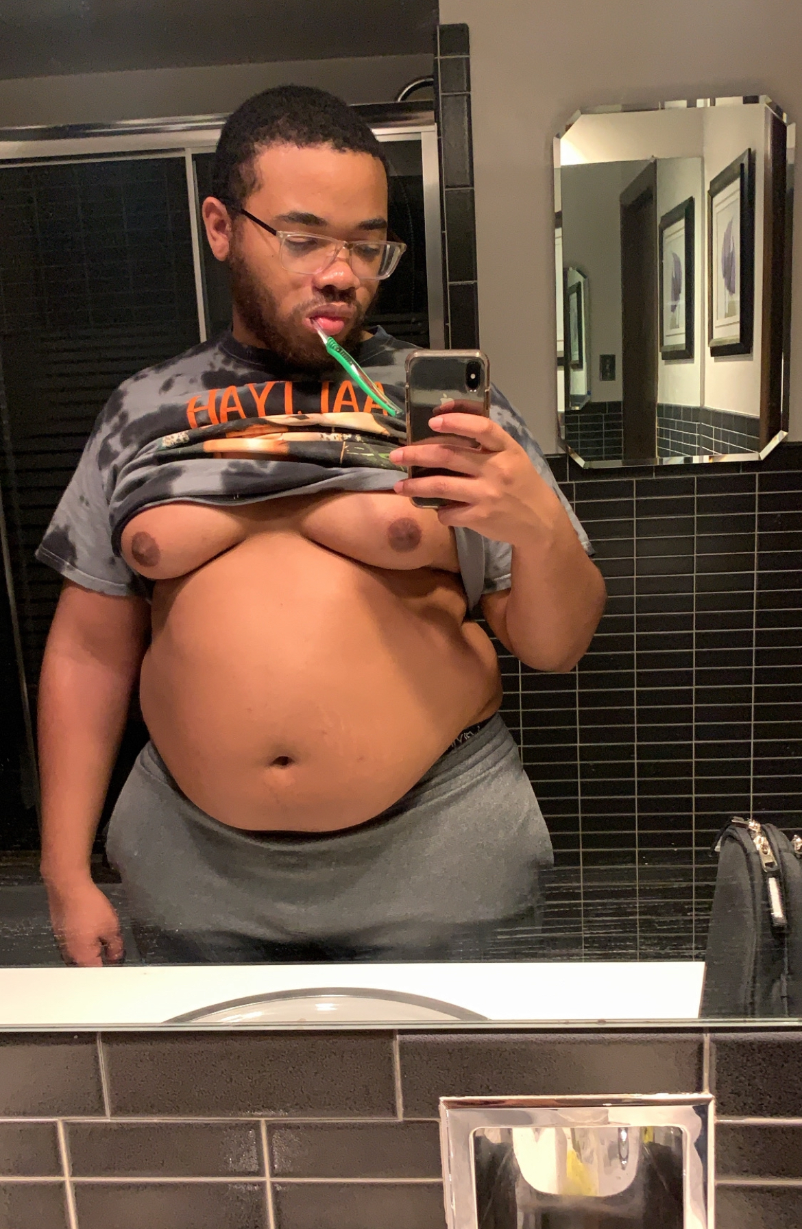 Santonio before his weight-loss transformation